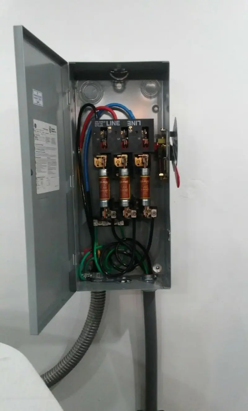 Three-phase disconnect switch installed for Electrical Wiring & Rewiring in East Cleveland